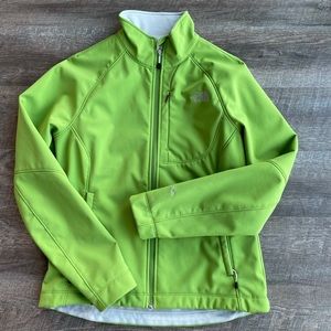 SALE!!! THE NORTHFACE Apex Jacket